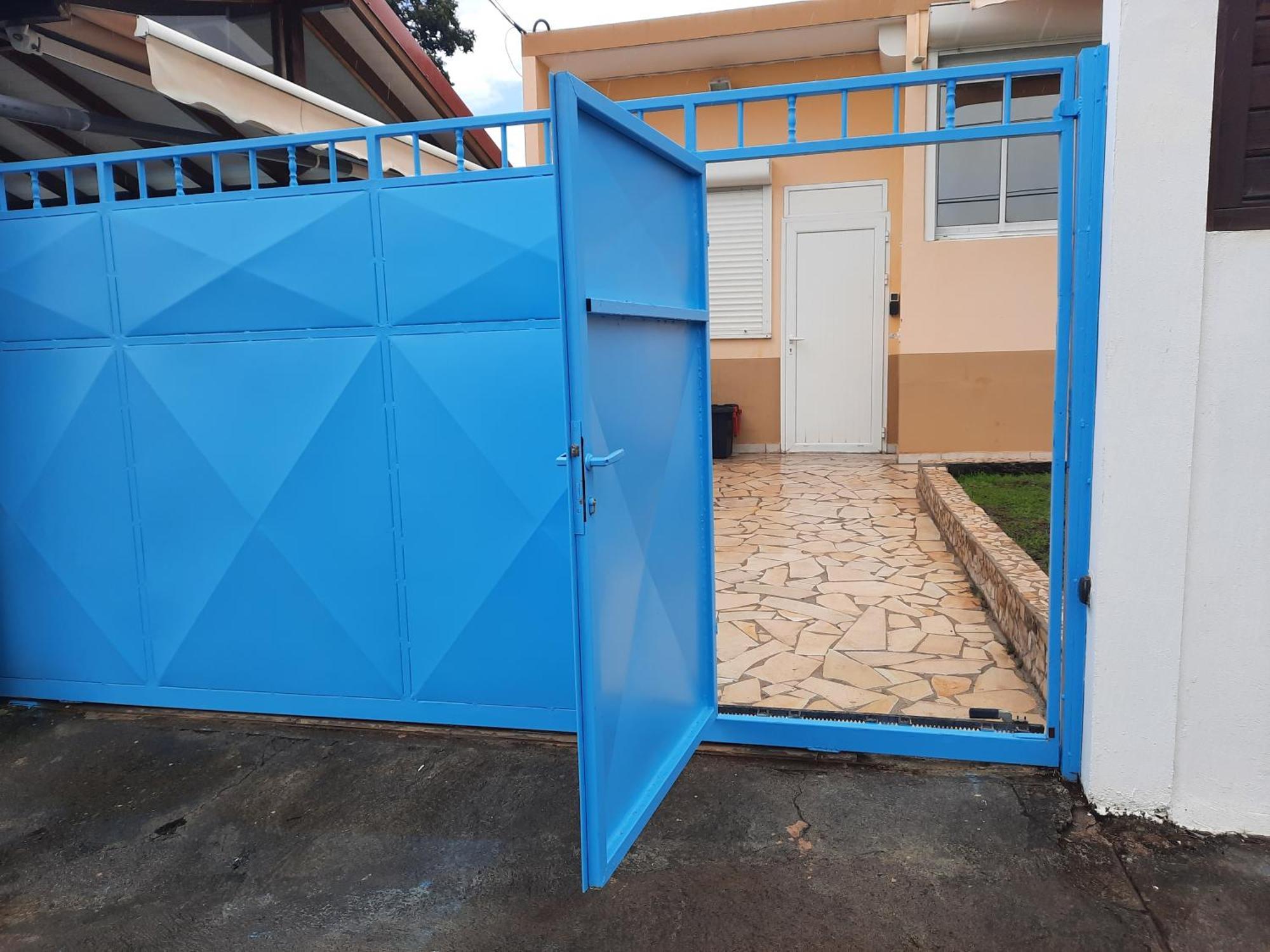 Studio Avec Piscine Privee, Idealement Situe Saint-Claude Exterior photo